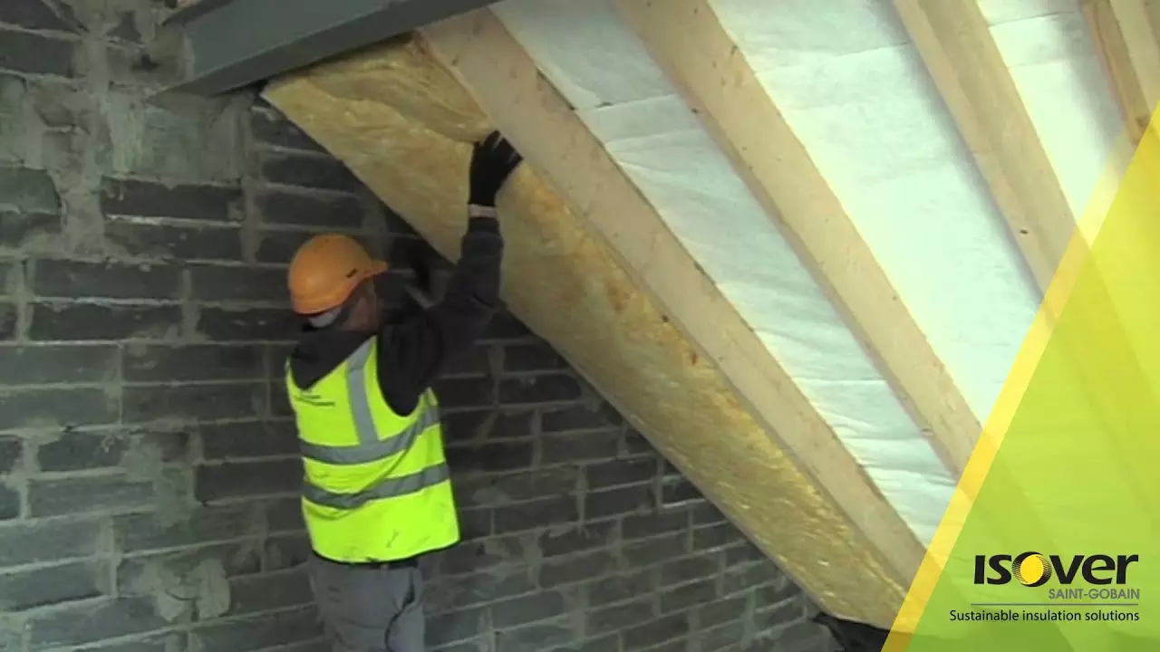 How to Insulate Timber Rafters - ISOVER G3 Metac Touch thumbnail
